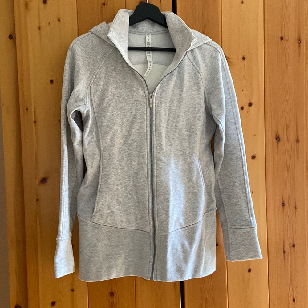 Lulu lemon long hooded zip sweatshirt size medium